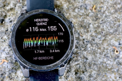 Der Herzfrequenzsensor reagiert auch bei kurzen Intervallen schnell.