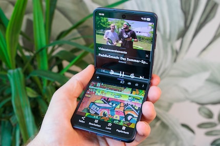 Im halb gefalteten Zustand kann ich zwei Apps gleichzeitig nutzen.