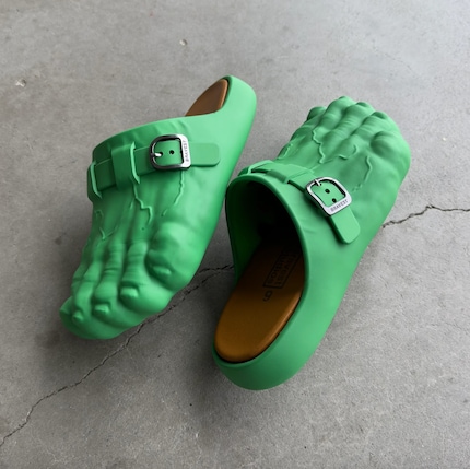 Foot Clogs, ca. CHF 89
