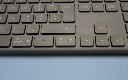 Die rechte Ctrl-Taste lässt Logitech standardmässig weg und platziert dort die KI-Taste.