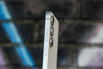 Der Rahmen besteht aus Aluminium