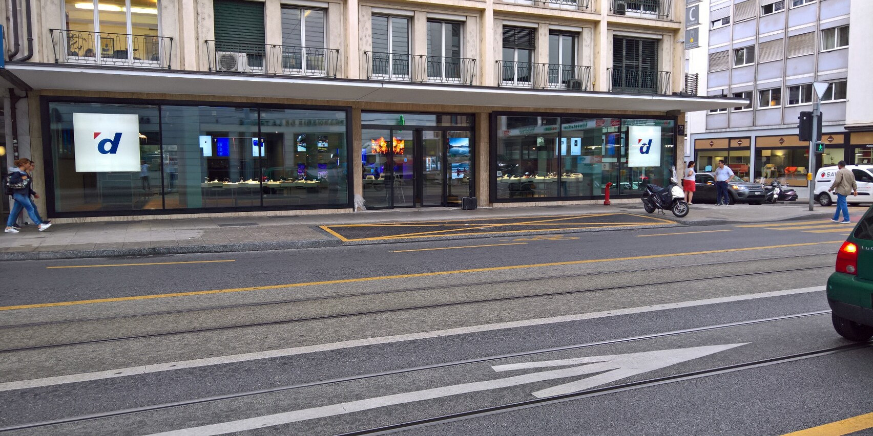 digitec ouvre une nouvelle succursale à Genève - digitec