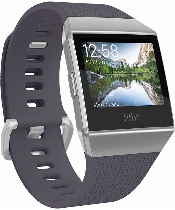A first look at the Fitbit Ionic Digitec