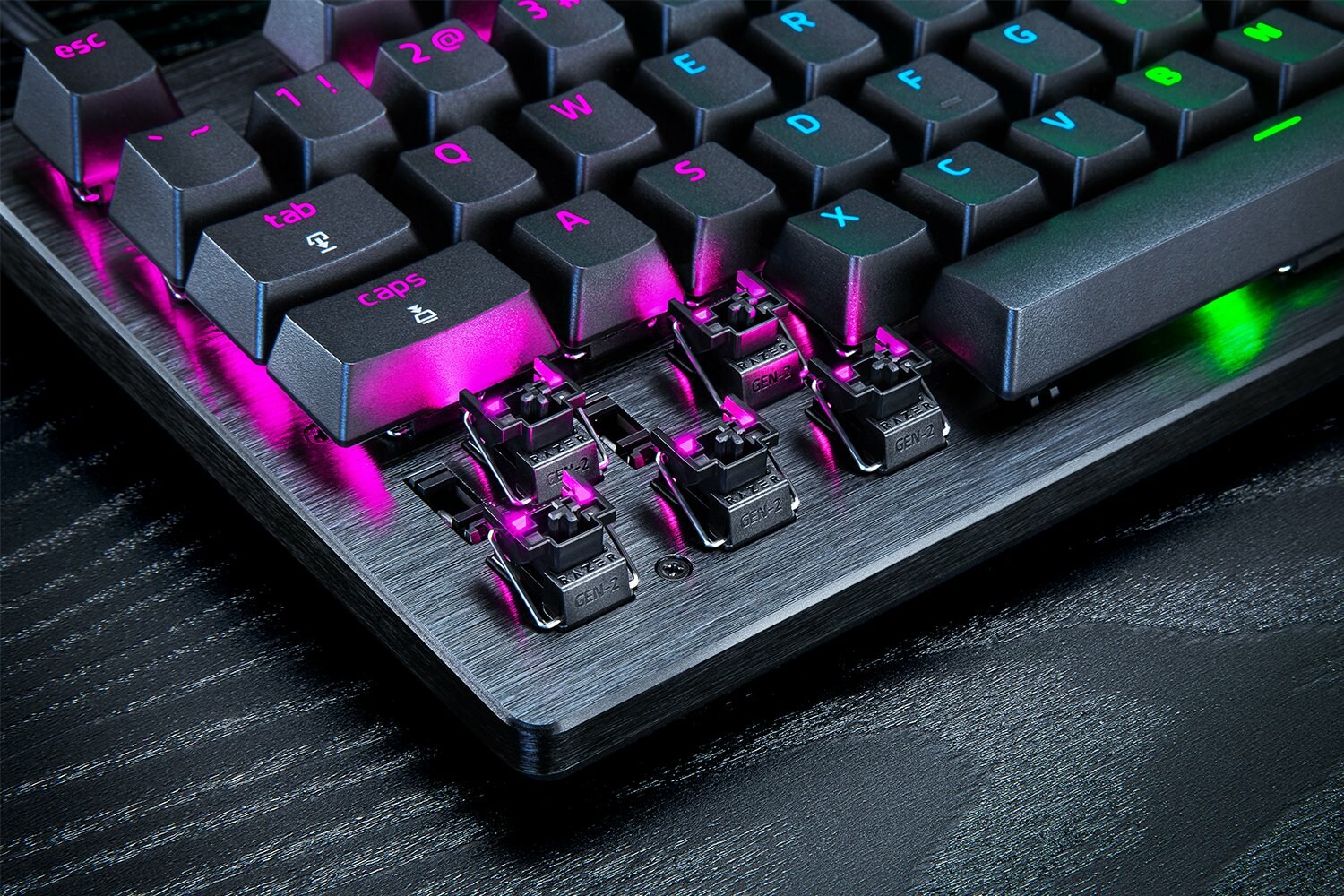 Razer Huntsman V3 Pro TKL (DE, Cable) - buy at Digitec