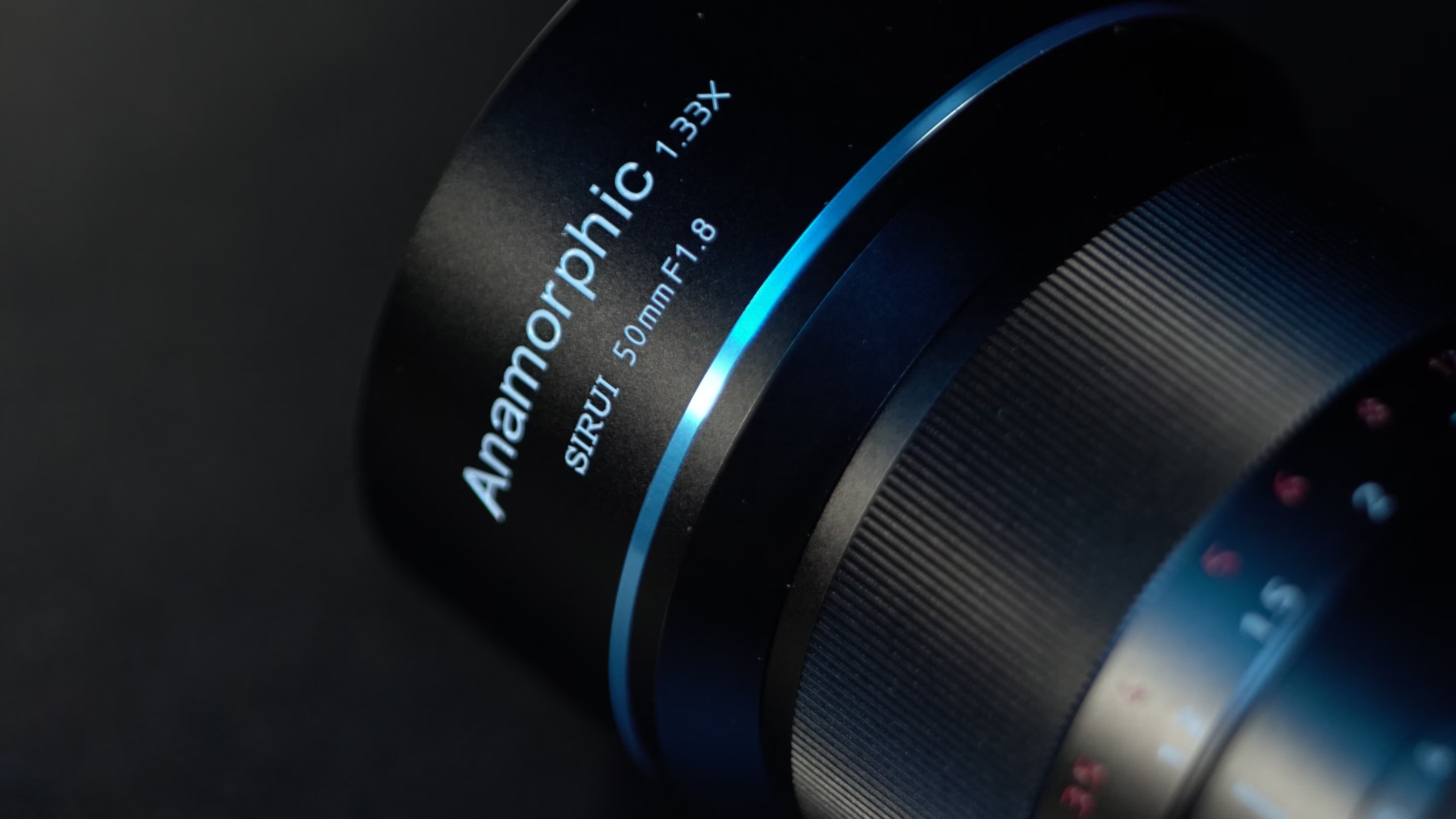 Sirui 50mm f1.8 anamorphic lens, E-Mount - buy at Digitec