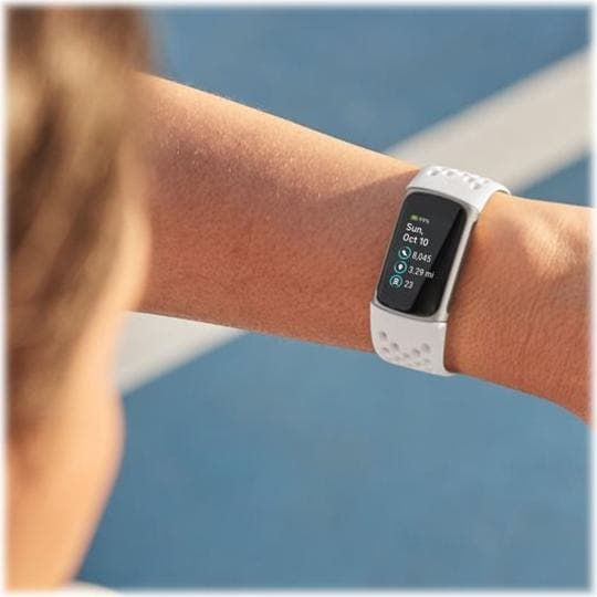 Fitbit charge 5 hotsell date de sortie
