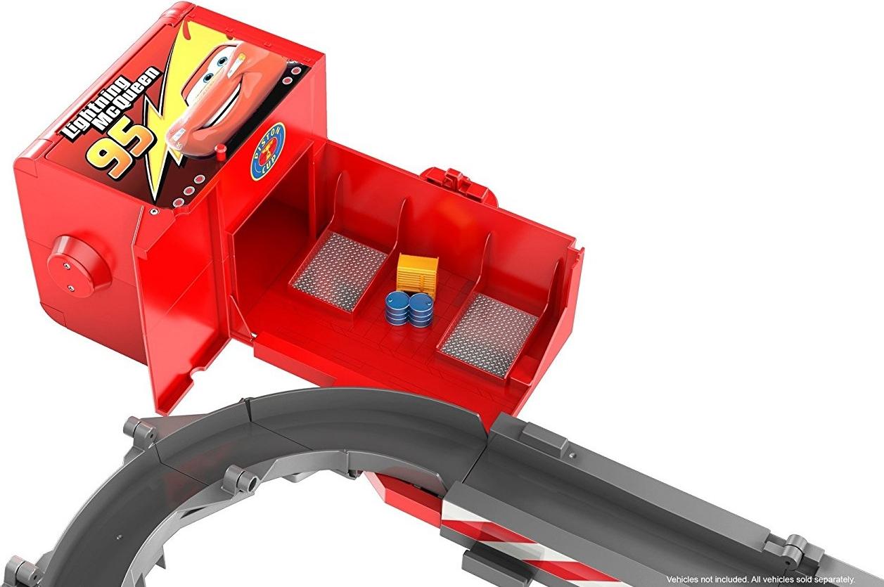 Mattel Cars Macks Mega Rennwelt buy at Digitec