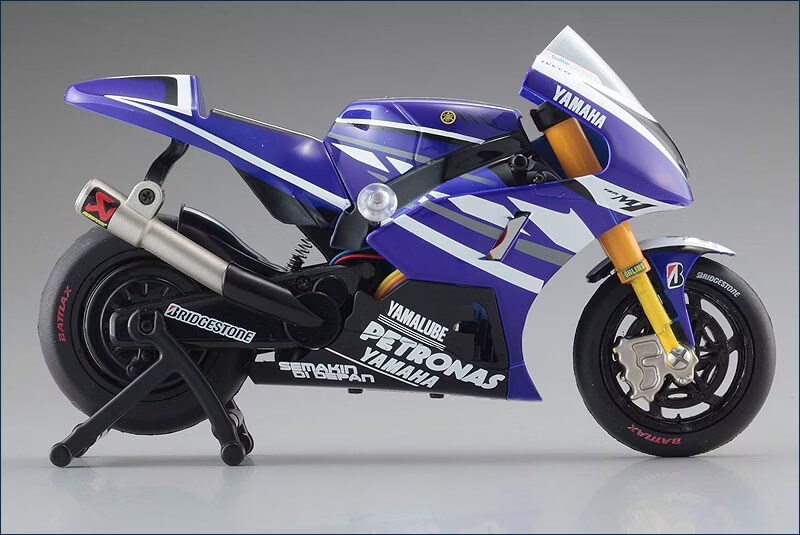京商 ミニッツモトレーサーYAMAHA YZR-M1 ミニッツモトレーサーYAMAHA YZR-M1 2011 No.1 世界GP参戦50周年記念