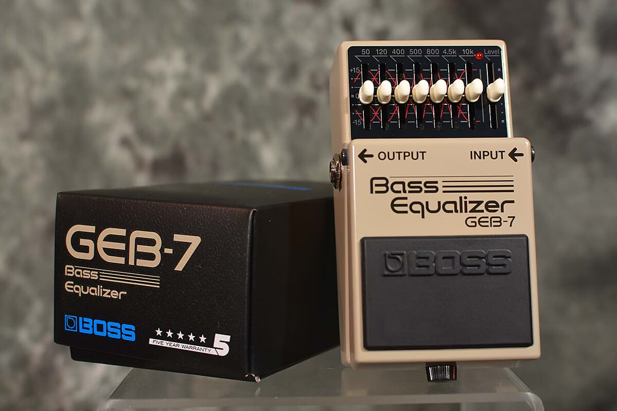 BOSS (Electronics) GEB-7 Bass Equalizer Effect Pedal - buy at Digitec