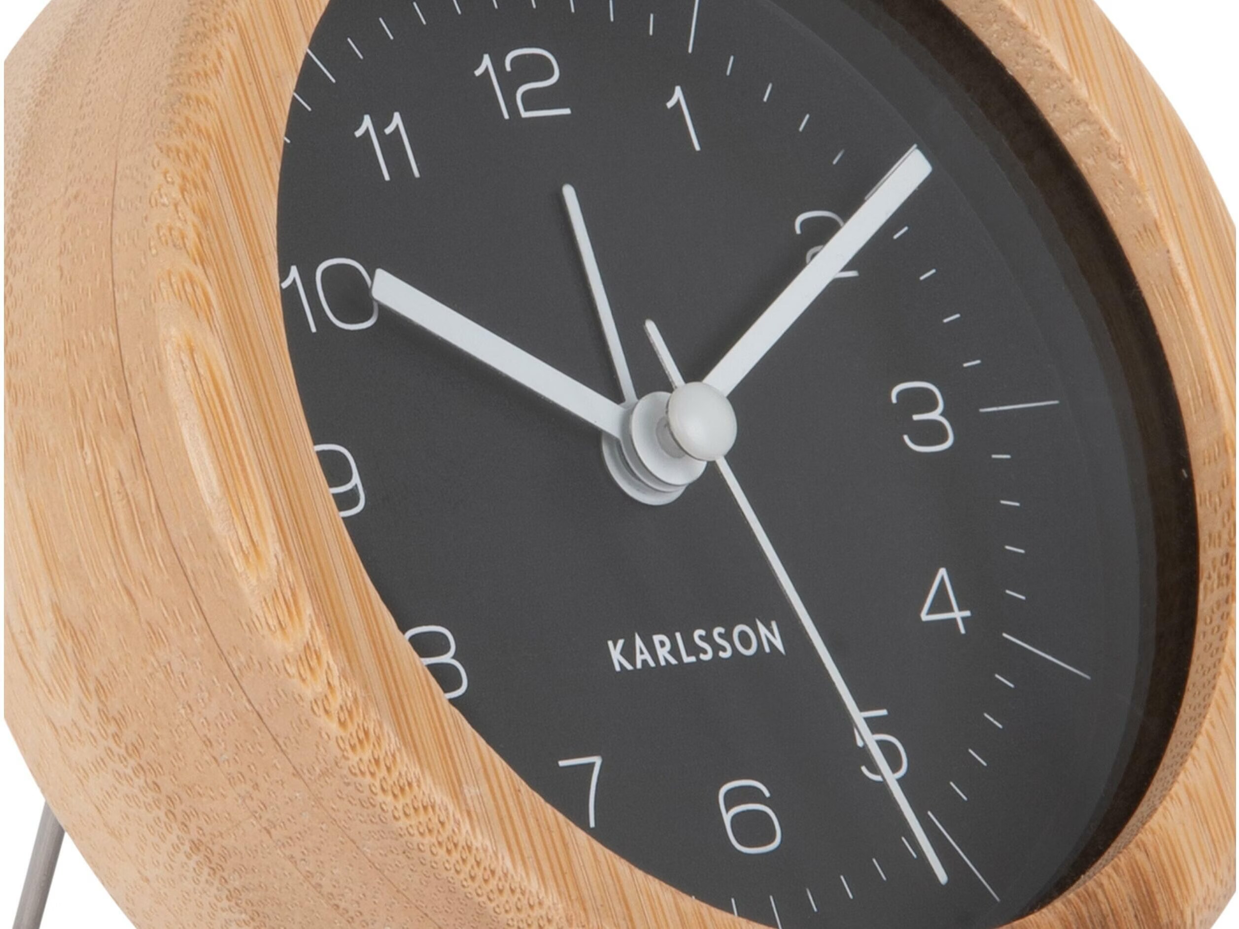 Karlsson Klassischer Wecker Neat Round Bambus Schwarz Digitec