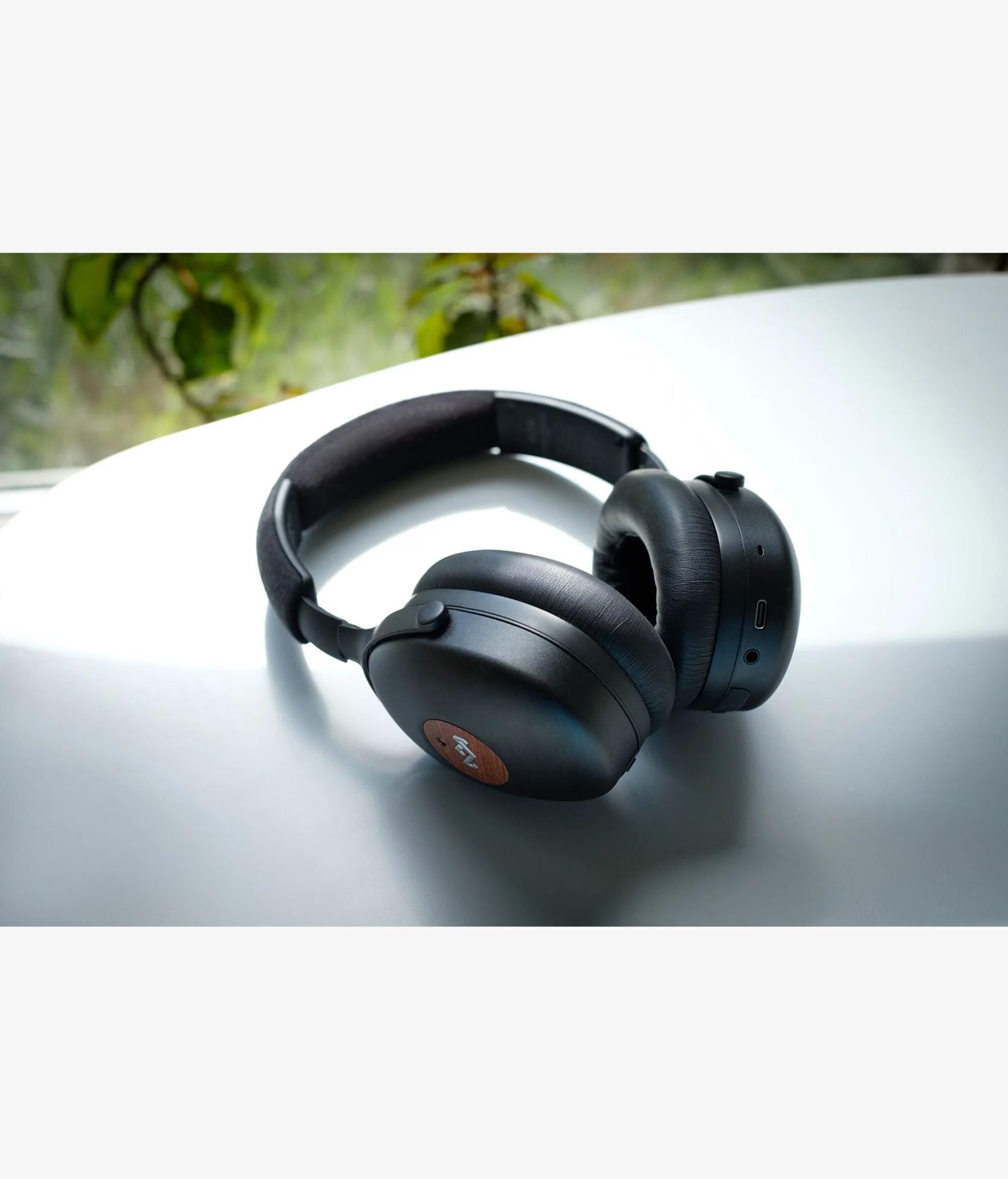 House of Marley On Ear Bluetooth Headphones Positive Vibration XL