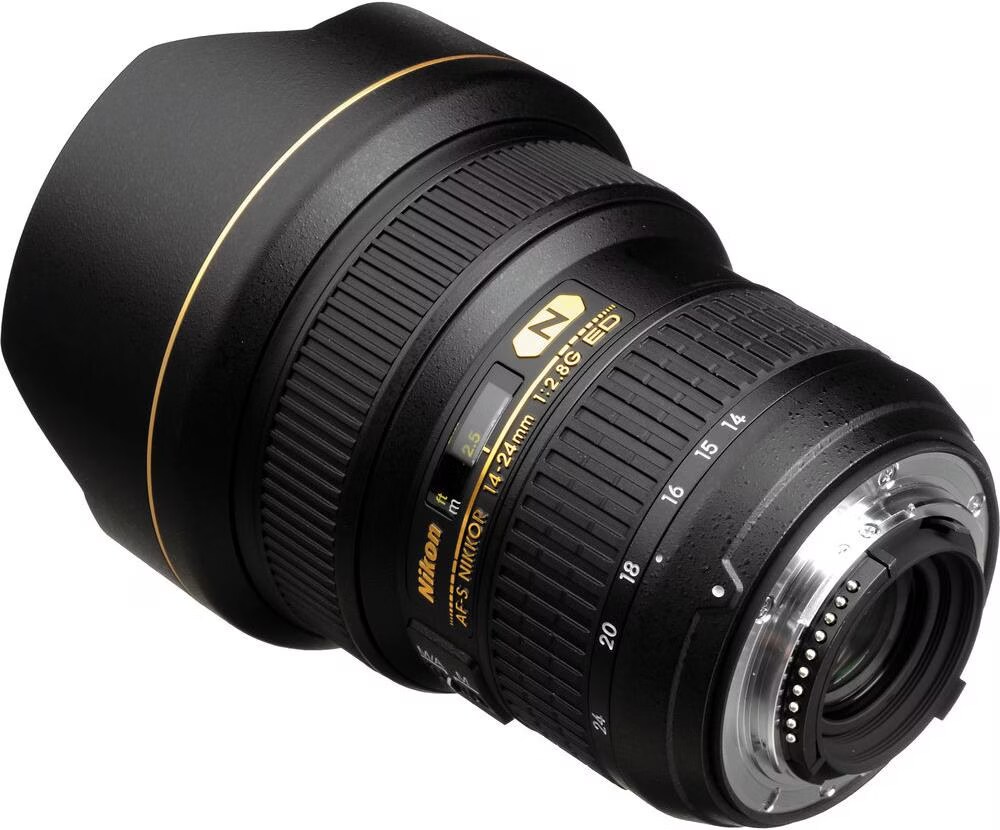 Nikon AF-S Nikkor 14-24mm f/2.8G ED - buy at Digitec