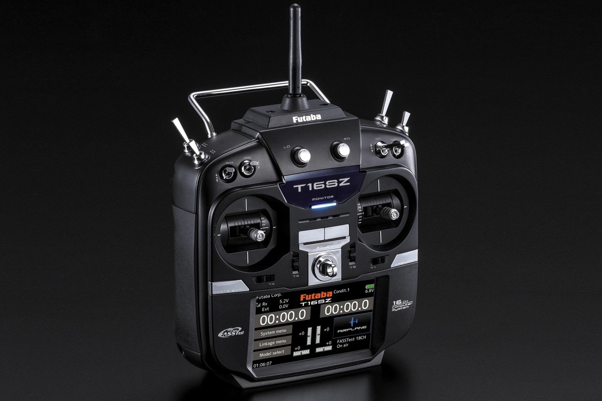FUTABA T16IZ Super(16＋2ch)2.4GHz R7308SB付)飛行機用T/R